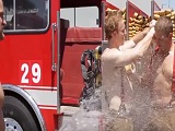 El cuerpo de bomberos pasando una tarde de sexo..